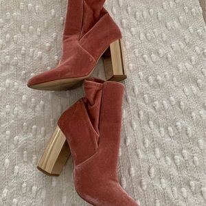 Velvet Block-Heel Ankle Boots in Dusty Rose